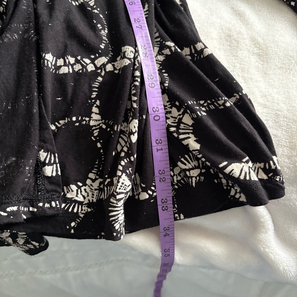 Banana Republic Black and White Abstract Mini V-Neck Wrap Dress - Picture 13 of 17